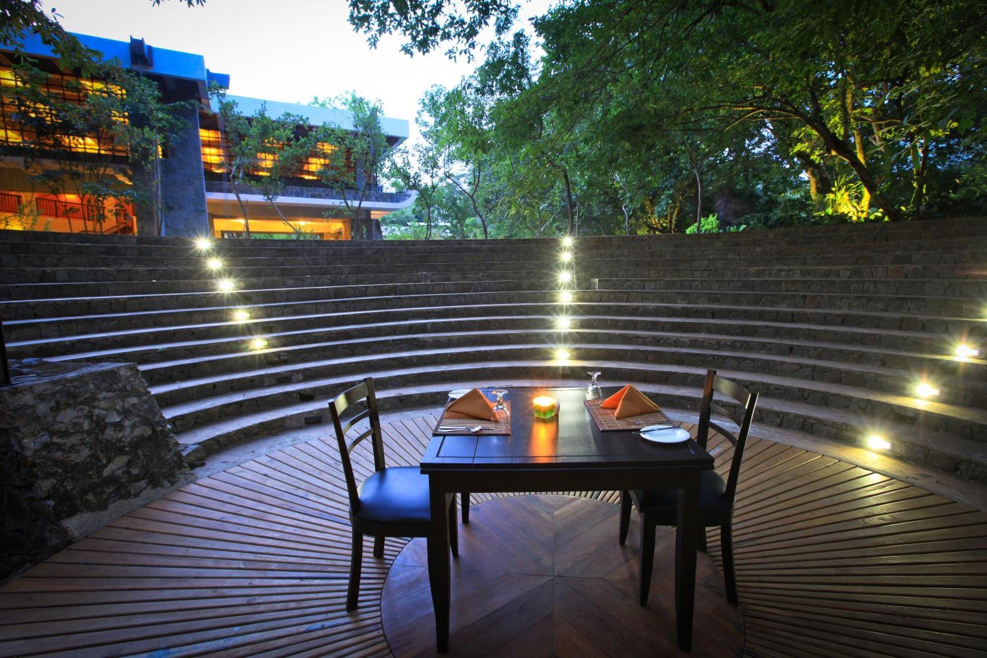 Grand Udawalawe Safari Resort Exterior photo