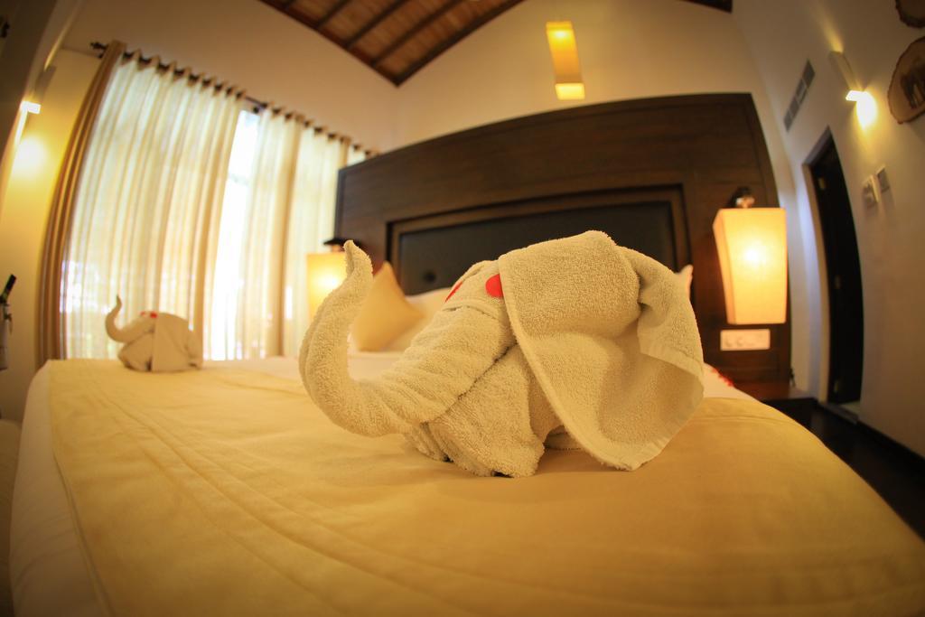 Grand Udawalawe Safari Resort Exterior photo