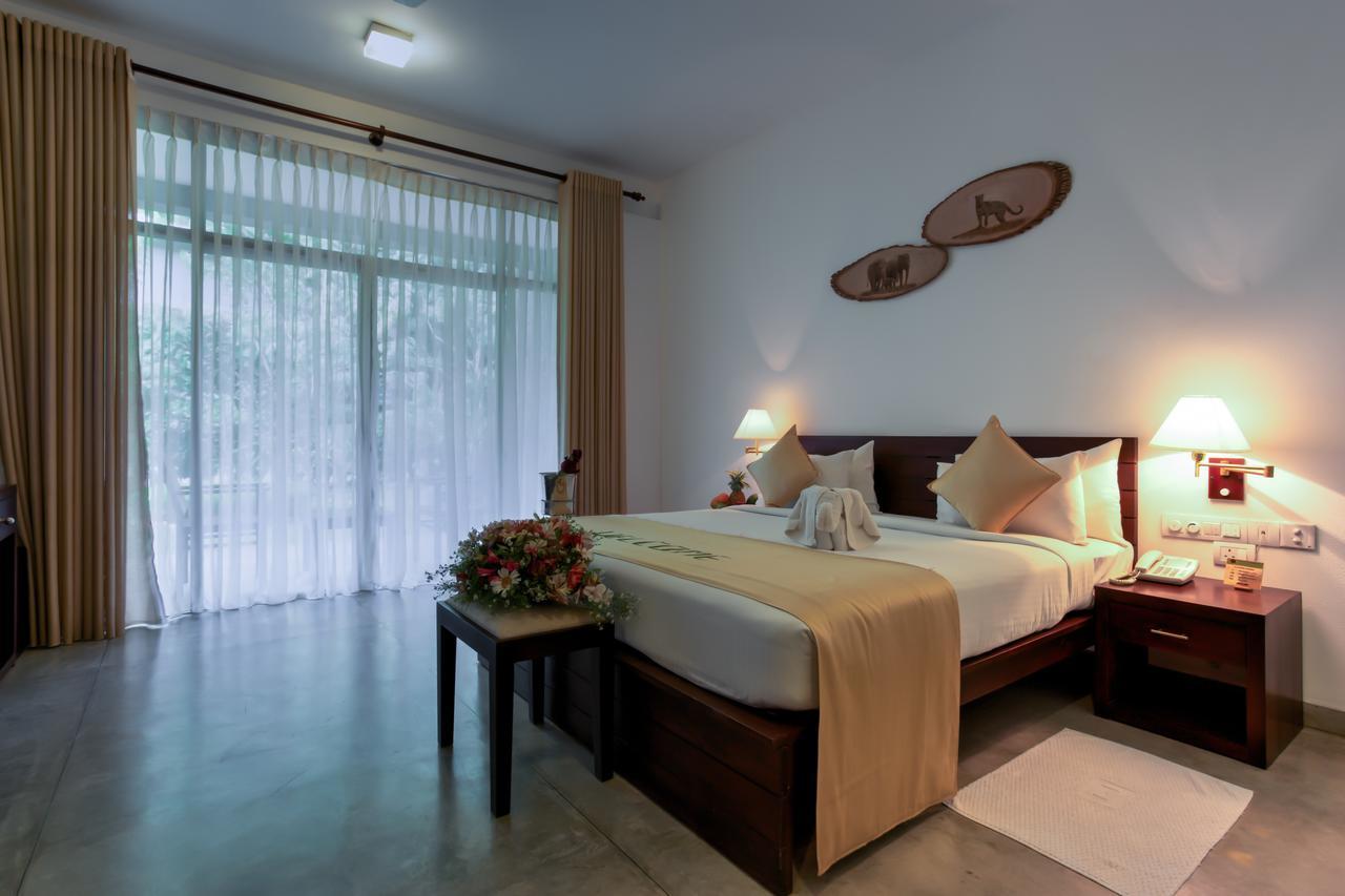 Grand Udawalawe Safari Resort Exterior photo